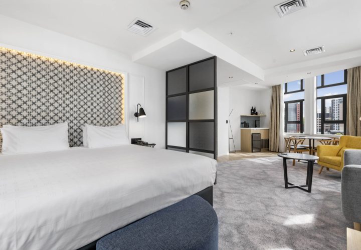 Airedale-Boutique-Suites-Executive-Suite-bedroom-living