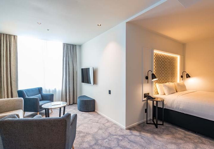Airedale-Boutique-Suites-Premier-King-3-Small