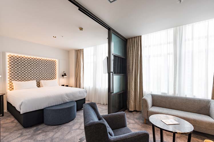 Airedale-Boutique-Suites-Premier-King-Small