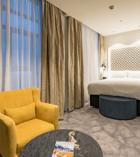 Airedale-Boutique-Suites-Signature-Queen-Regular
