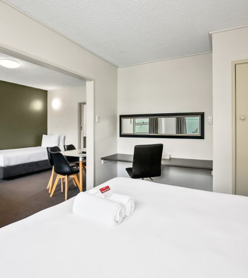 Heartland-Ambassador-Hotel-Studio-Motel-Room-3-regular
