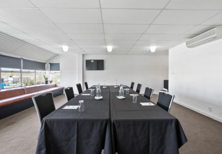Heartland-Ambassador-Meeting-Room-Boardroom-Setup-1-small