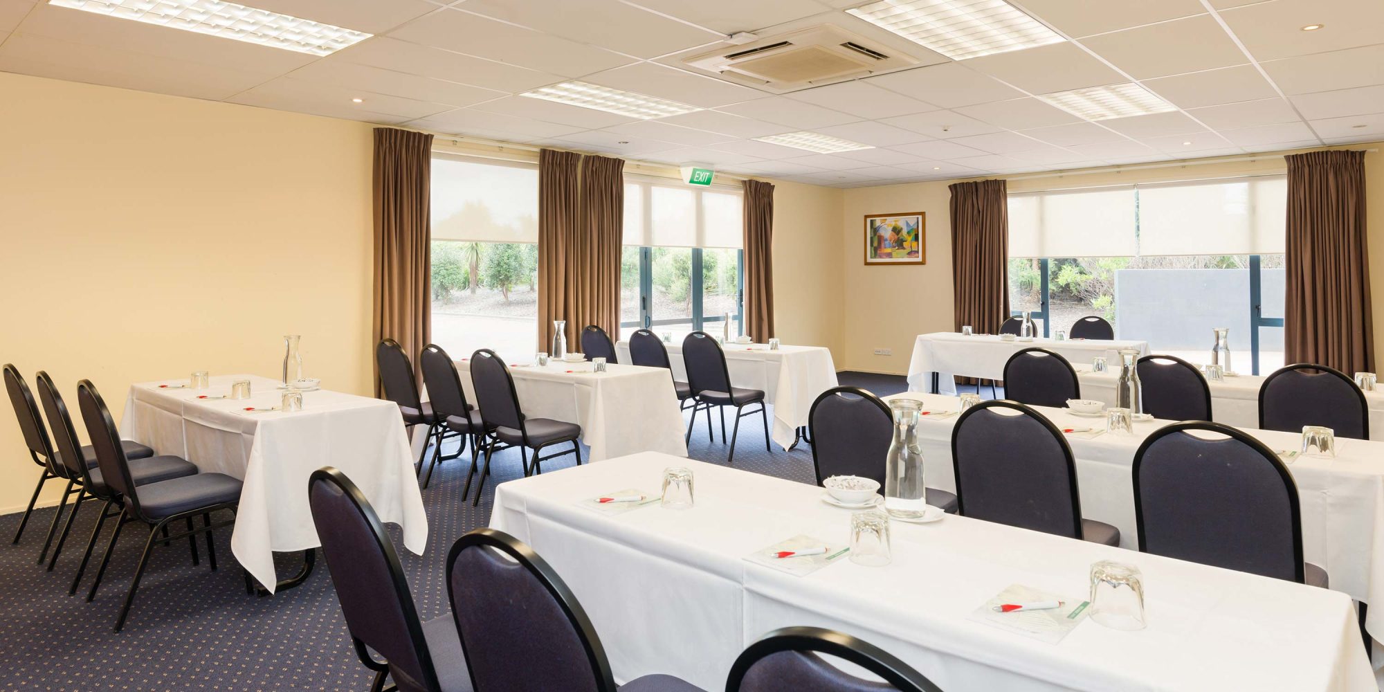 Heartland-Hotel-Auckland-Airport-Meeting-Room-Banner