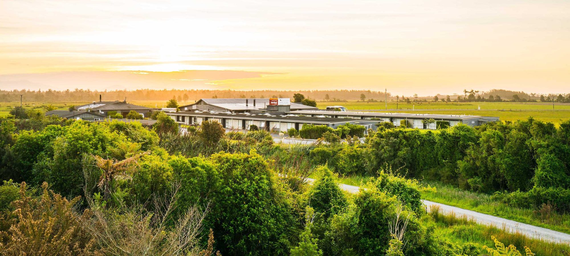 Heartland-Hotel-Haast-Exterior-Sunset-1-Banner