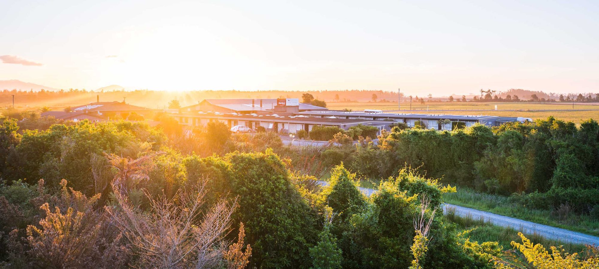 Heartland-Hotel-Haast-Exterior-Sunset-2-Banner