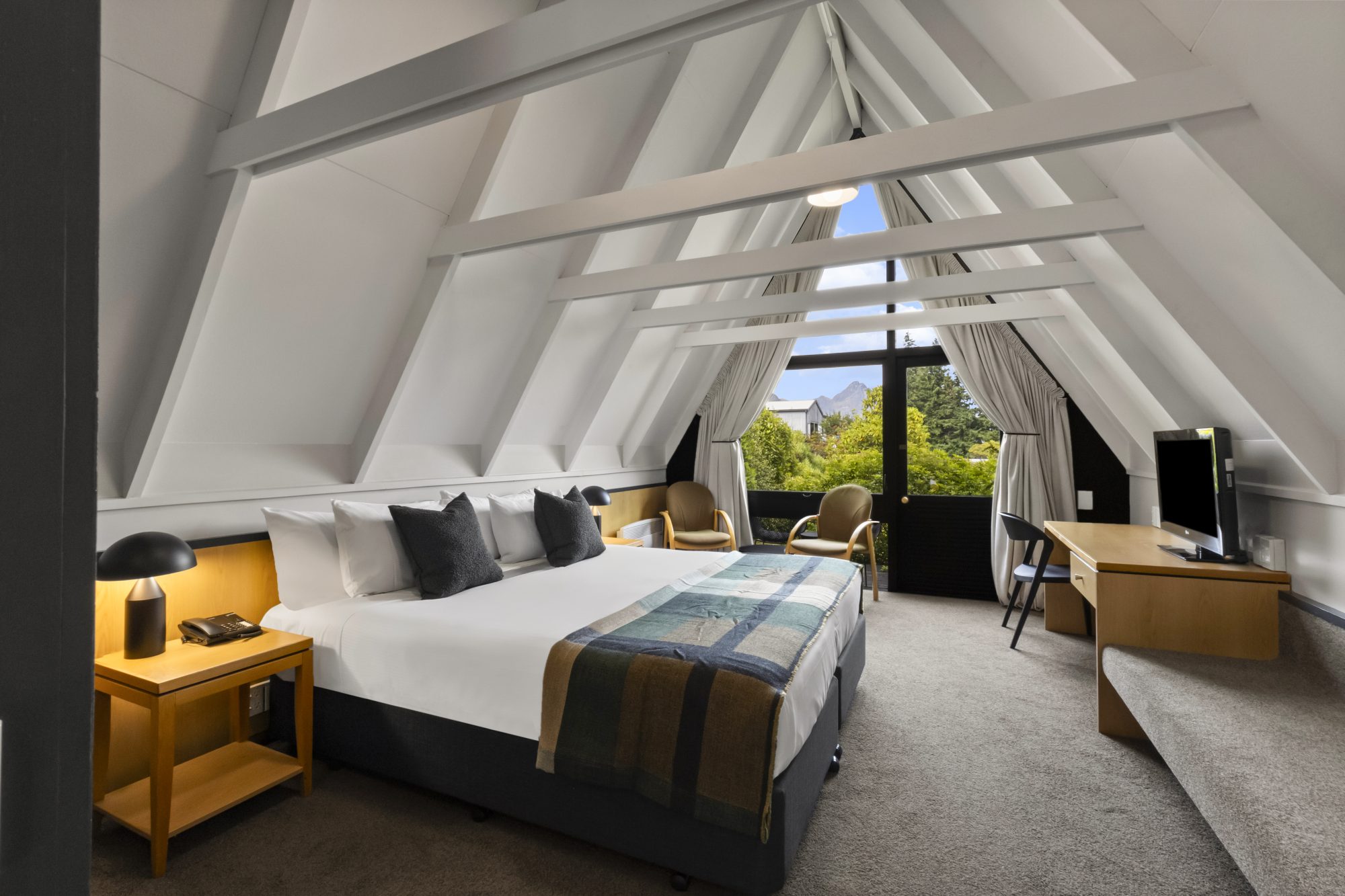 Heartland Hotel Queenstown Standard Chalet Split King Room 201 Garden Block - 2 of 6