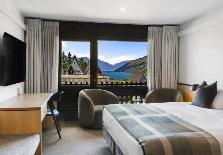 Heartland Hotel Queenstown - Superior Split King with Lake View - 3 of 13 - regular