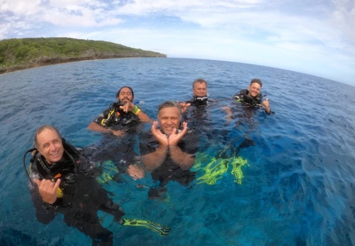 Niue-Blue-Dive-Courses