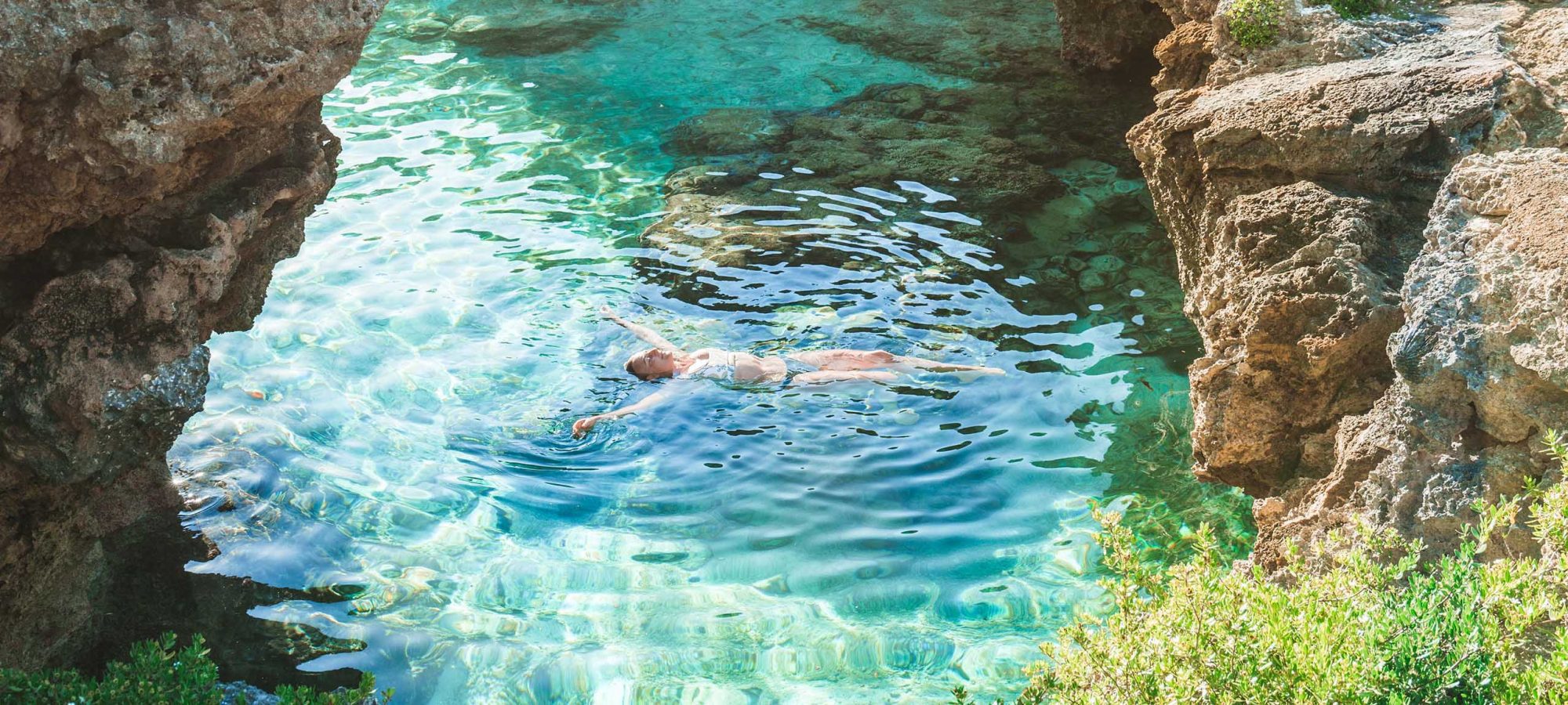 Niue-Island-Limu-Pools-Ocean-Nature-Sun-People-Swimming-Banner
