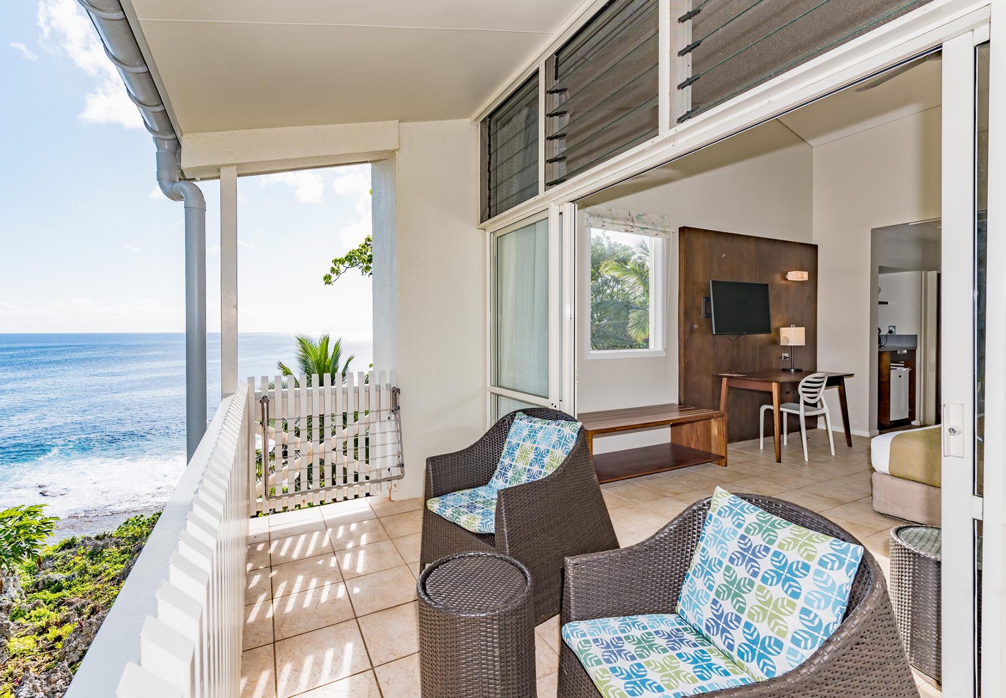 Niue Pacific Room Balcony_Regular