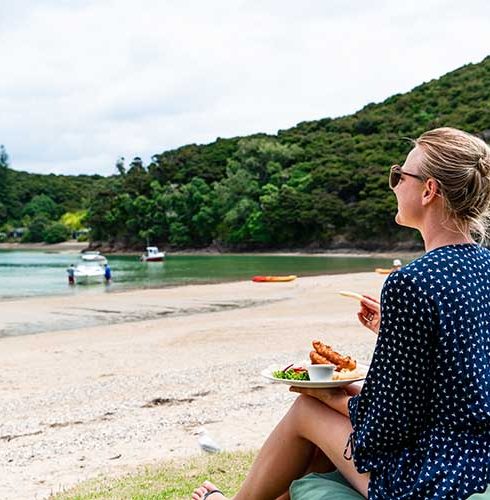 Region-Bay-of-Islands-Beach-Food-Person-Small