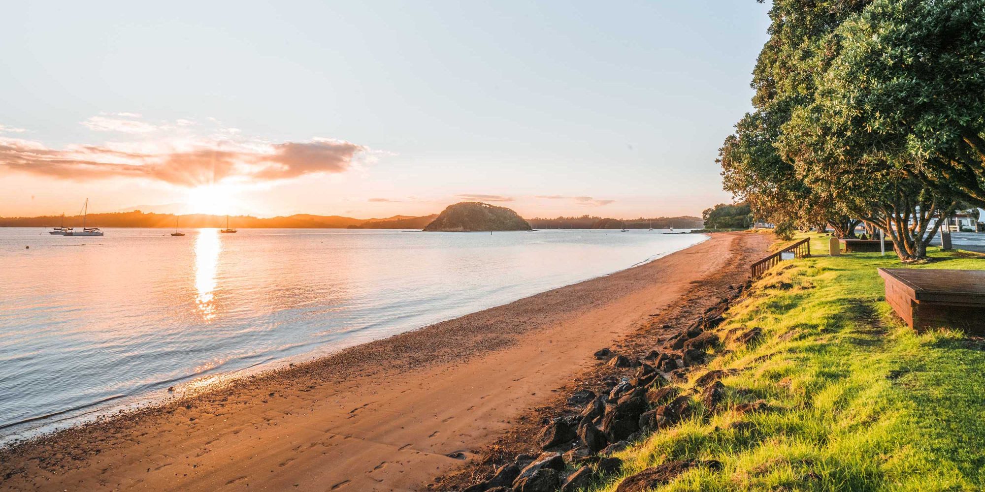 Region-Bay-of-Islands-Beach-Sunset-Banner