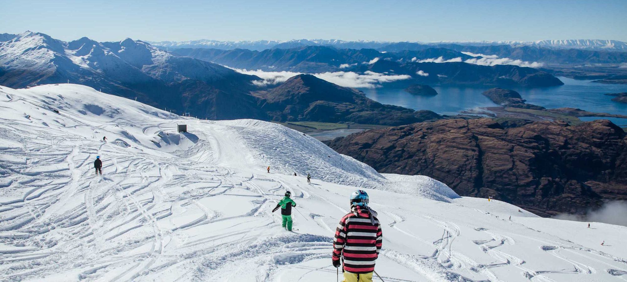 Region-Queenstown-Central-Otago-Skiing-Snowboarding-People-View-Snow-Mountains-Banner
