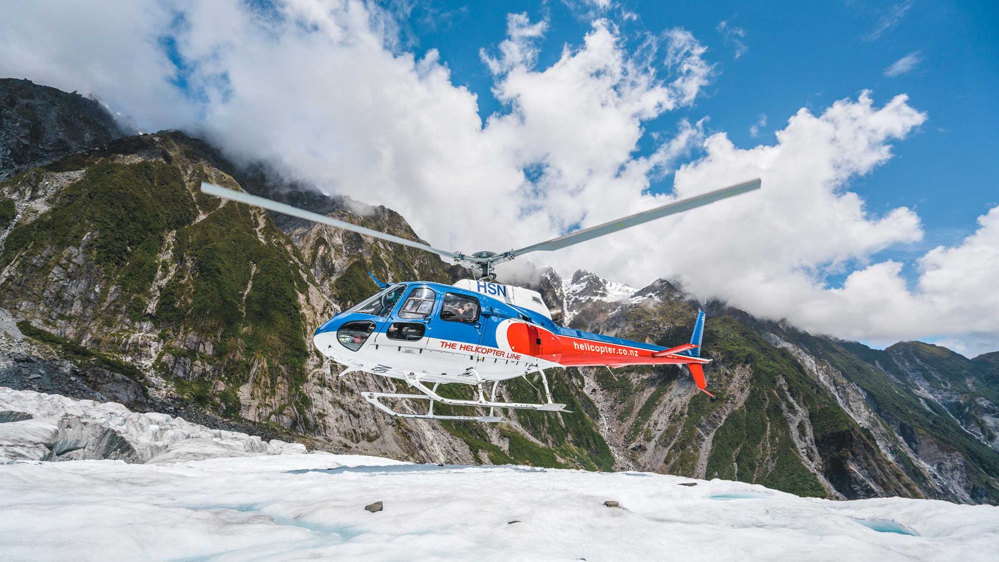 Region-West-Coast-Glacier-Helicopter-Landing-Regular