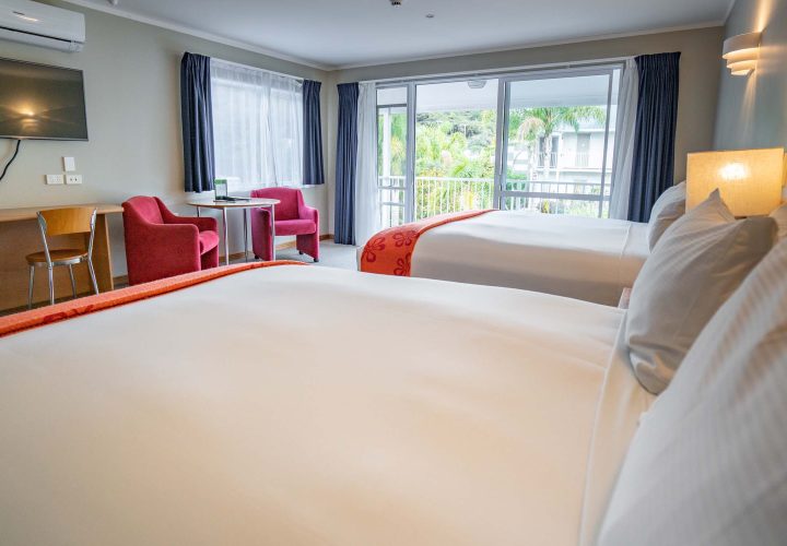 Scenic-Hotel-Bay-of-Islands-Superior-King-Queen-3