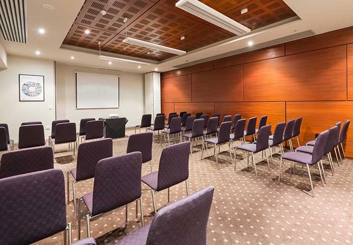 Scenic-Hotel-Dunedin-City-Business-Facilities-Meeting-Highland-Room-1-Small