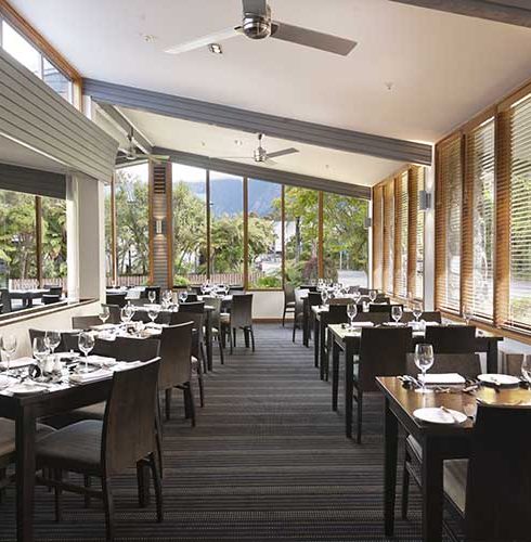 Scenic-Hotel-Franz-Josef-Glacier-Restaurant-Small