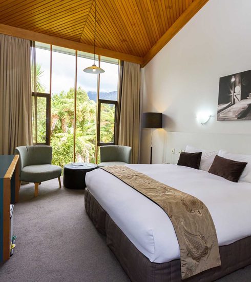 Scenic-Hotel-Franz-Josef-Glacier-Superior-Room-1-Regular