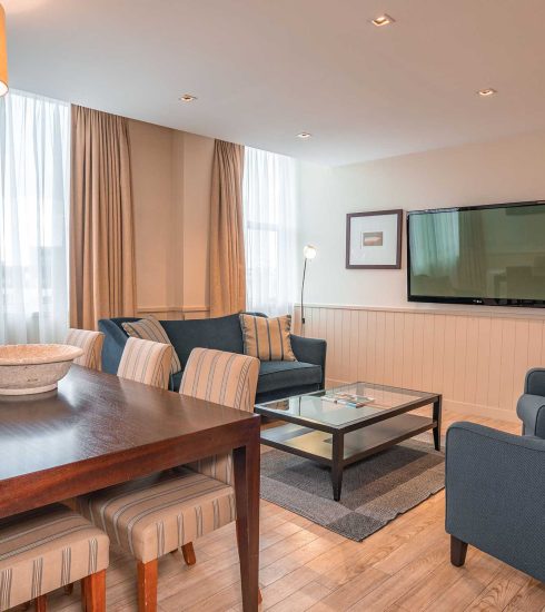 Scenic-Hotel-Southern-Cross-Executive-Suite-Dining-Lounge-Regular