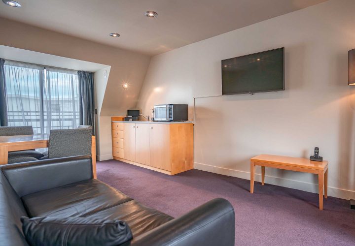 Scenic-Hotel-Southern-Cross-Tower-Suite-Lounge-Regular