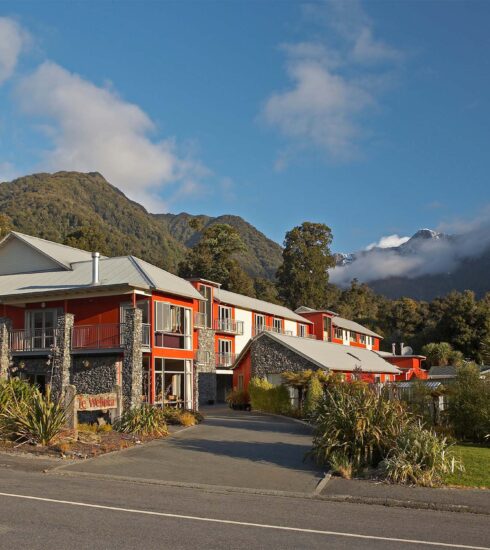 Te Weheka Hotel Exterior and Entrance_website_regular