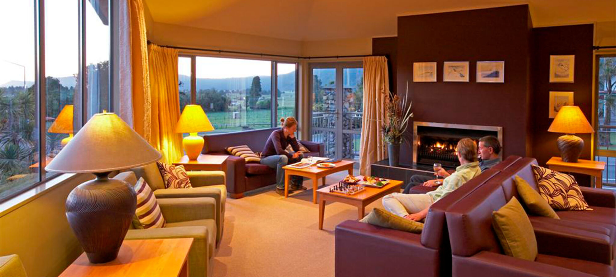 Te Weheka Hotel Guest Lounge_website_banner