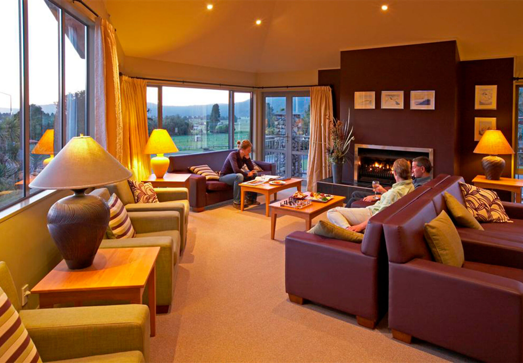 Te Weheka Hotel Guest Lounge_website_regular