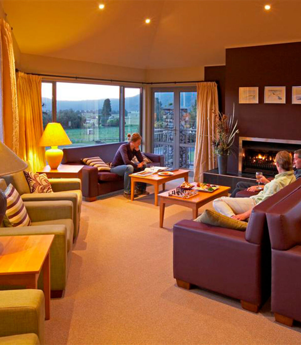 Te Weheka Hotel Guest Lounge_website_regular