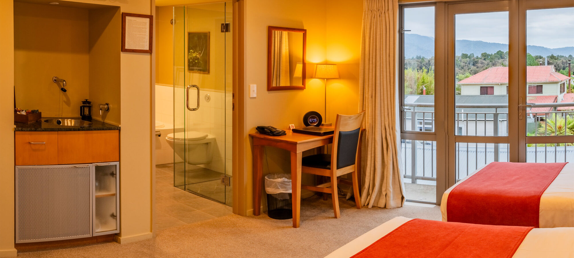 Te Weheka Superior Room Twin_website_banner