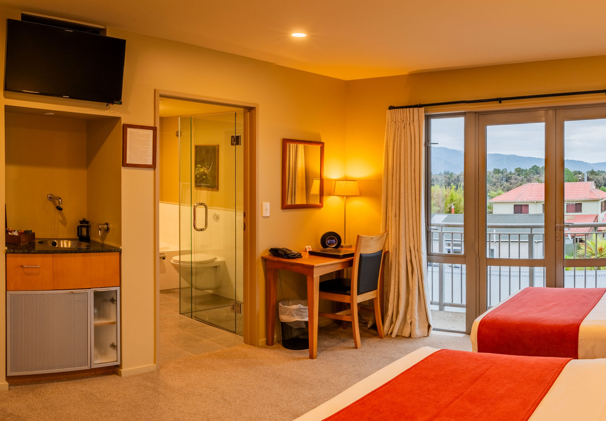 Te Weheka Superior Room Twin_website_regular